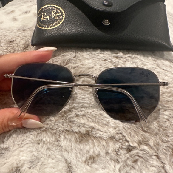 RayBan - Picture 3 of 3